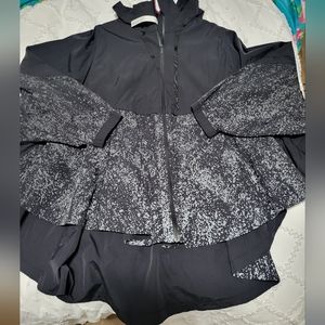 Lululemon poncho